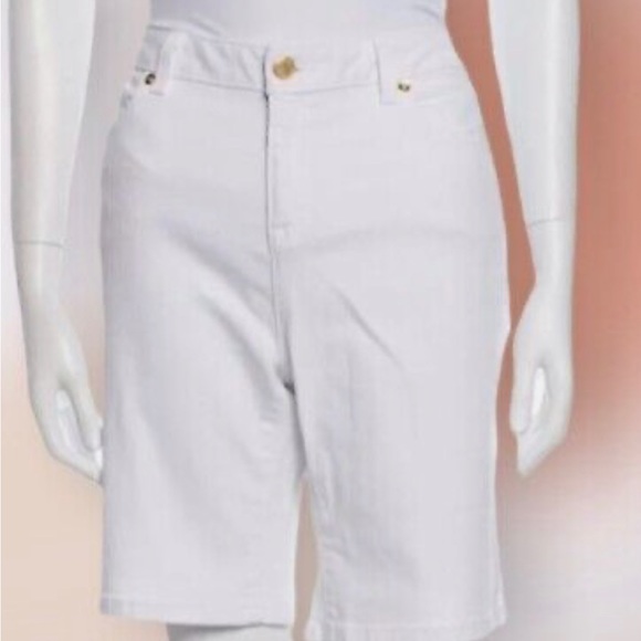 Michael Kors Pants - MICHAEL KORS white denim shorts size woman’s 6
